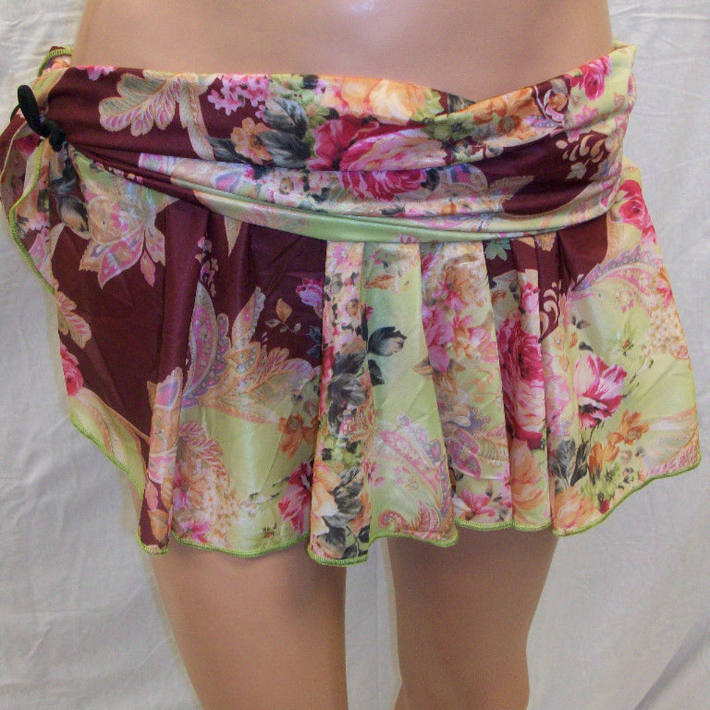 Sauvage Green Floral Print Side Tie Skirt Cover Up